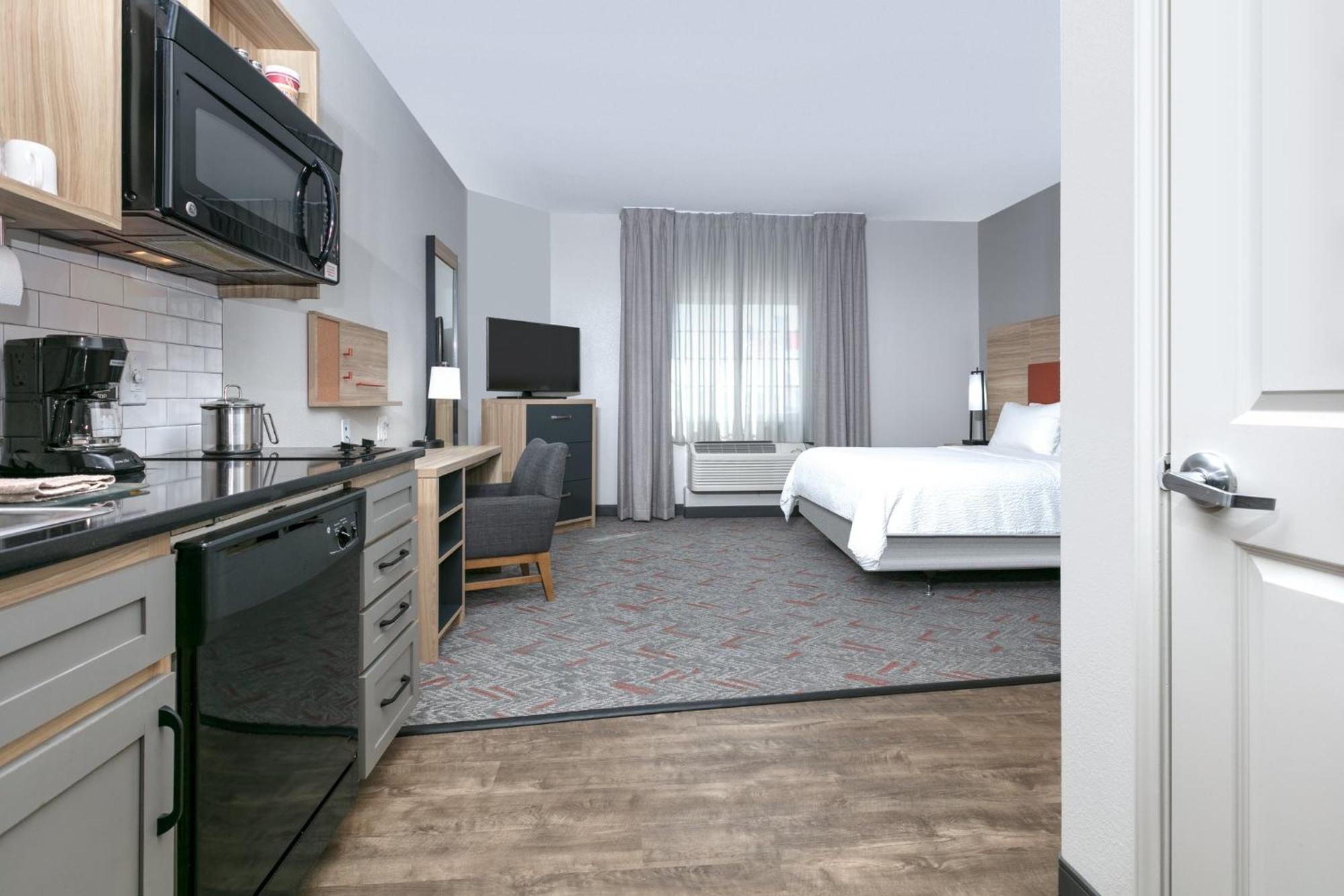 Candlewood Suites Lake Jackson By Ihg Bagian luar foto