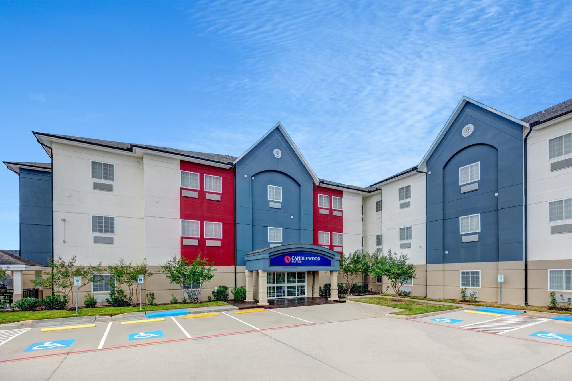 Candlewood Suites Lake Jackson By Ihg Bagian luar foto