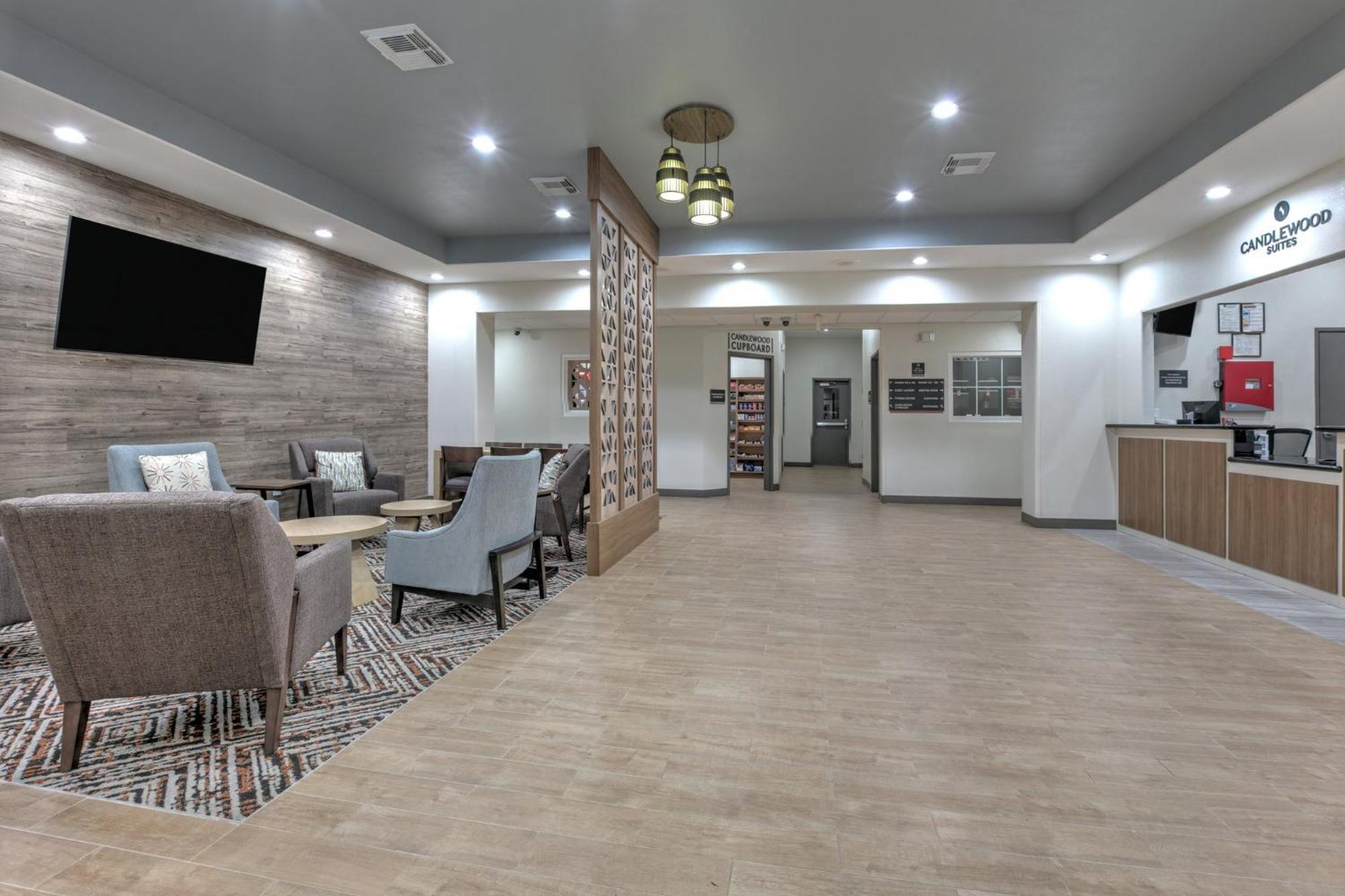Candlewood Suites Lake Jackson By Ihg Bagian luar foto